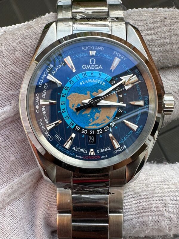 AQUA TERRA 150M CO‑AXIAL MASTER CHRONOMETER GMT WORLDTIMER 43 MM