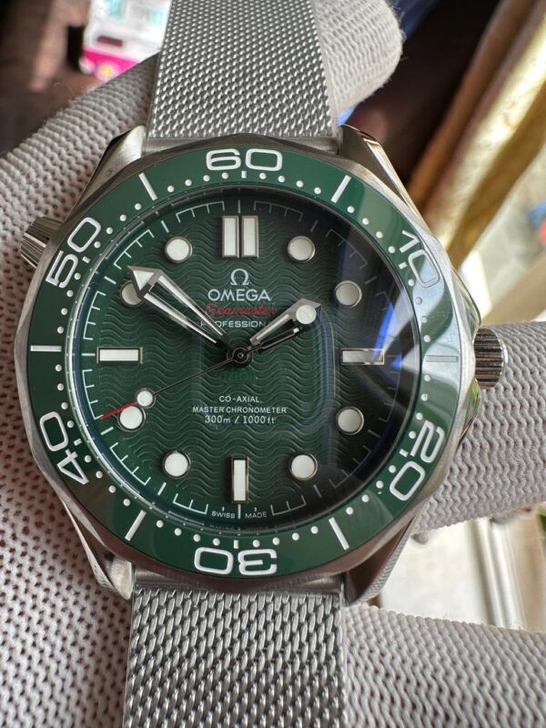 Omega Seamaster Diver 300M Co-Axial Master Chronometer 42MM