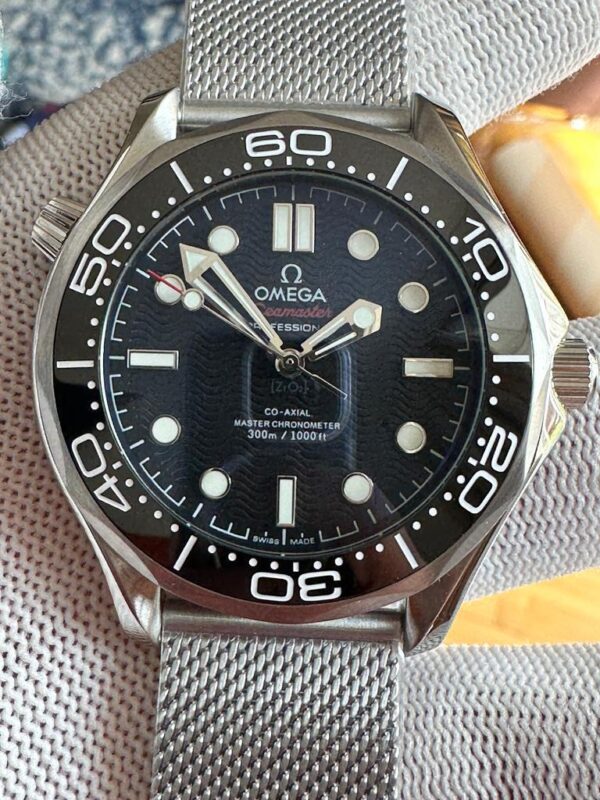 Omega Seamaster Diver 42MM Men's Watch OMG-8177635