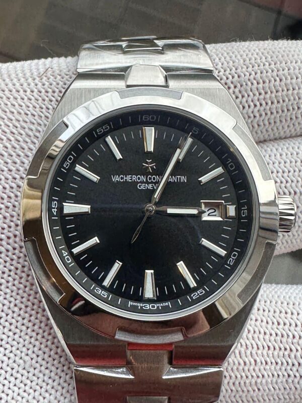 Vacheron Constantin Overseas 44mm Black Dial Swiss Replica Watch Luxury Watch