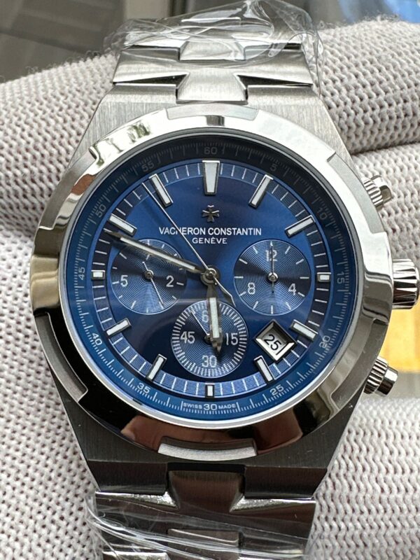 Vacheron Constantin Overseas Chronograph Black Dial Swiss Replica Watch - Stainless Steel Strap