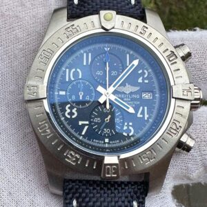 Breitling Avenger Bandit 45mm