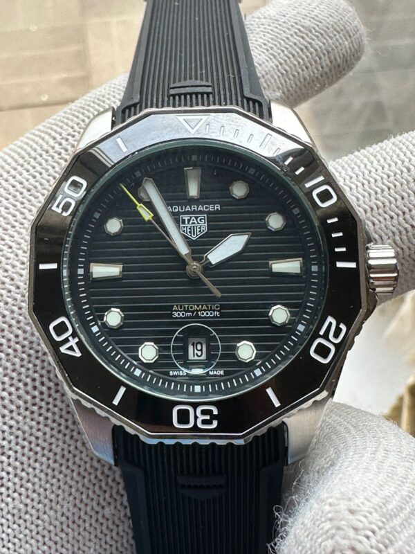 TAG Heuer Aquaracer Professional 300