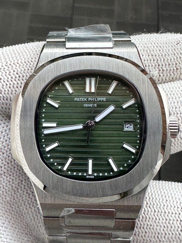 Patek Philippe Nautilus Automatic Movement 42mm Green Dial Stainless Steel Watch