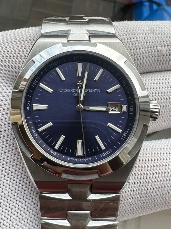 Vacheron Constantin Overseas