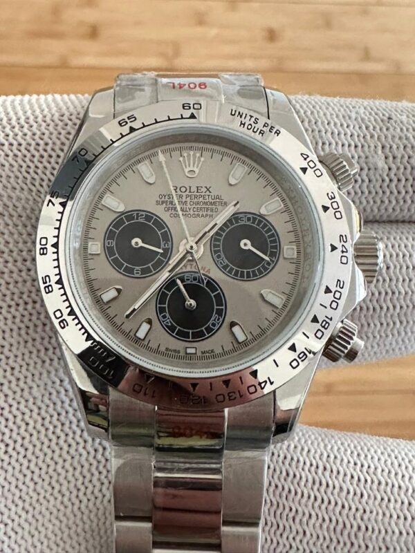 Rolex Cosmograph Daytona Platinum Watch